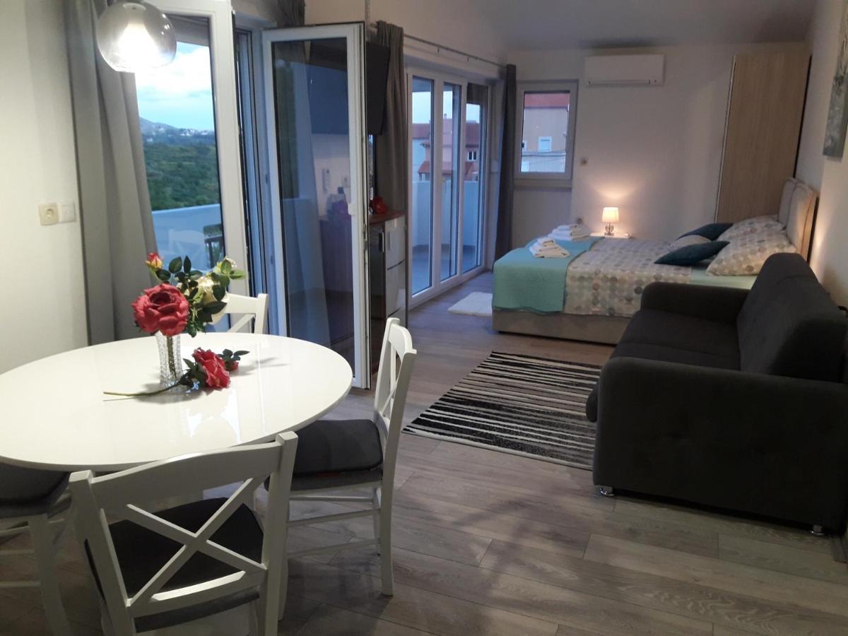 Apartamento Ana Marija Solin Exterior foto