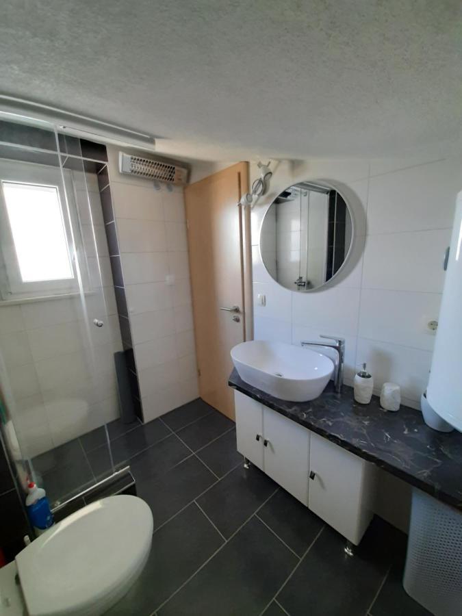 Apartamento Ana Marija Solin Exterior foto