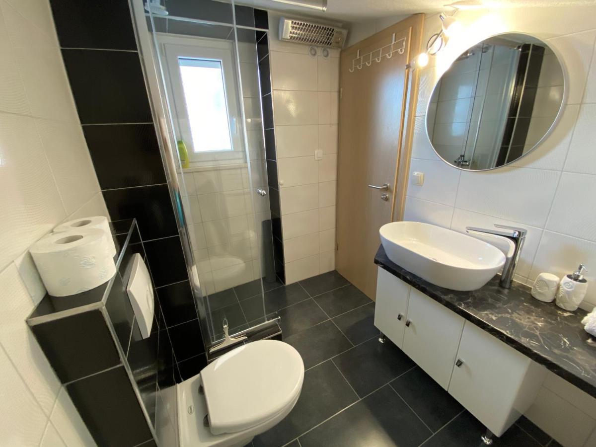 Apartamento Ana Marija Solin Exterior foto