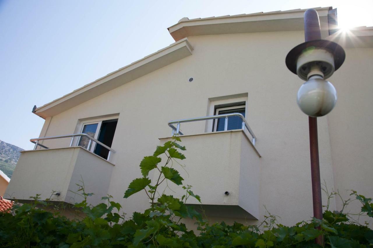Apartamento Ana Marija Solin Exterior foto